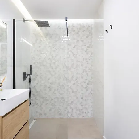 Daire Home2book Sea View With Terrace & Pool