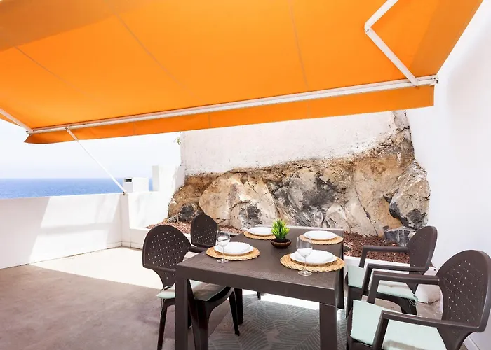 شقة Home2book Sea View With Terrace & Pool