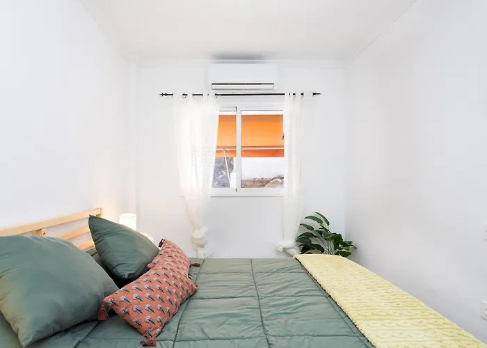 Home2book Sea View With Terrace & Pool شقة